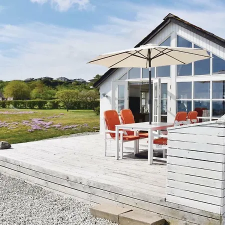 0-bedroom Holiday In